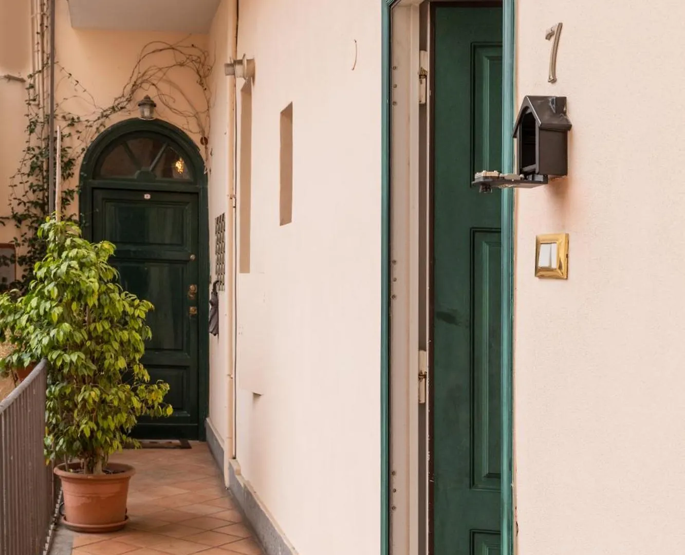 Apartment Colosseo Apartment- Heart Of Rione Monti Rome