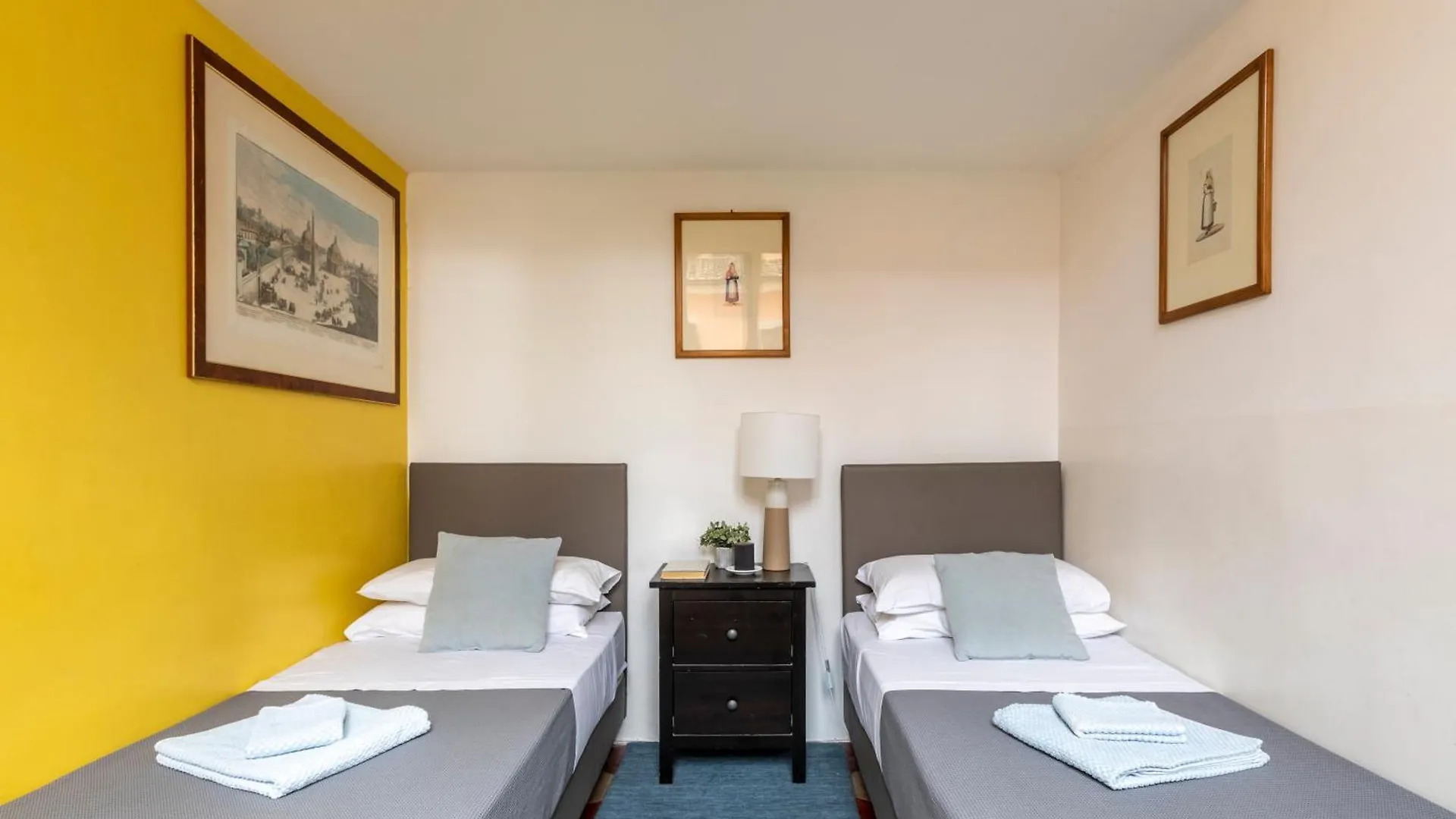 Colosseo Apartment- Heart Of Rione Monti Rome