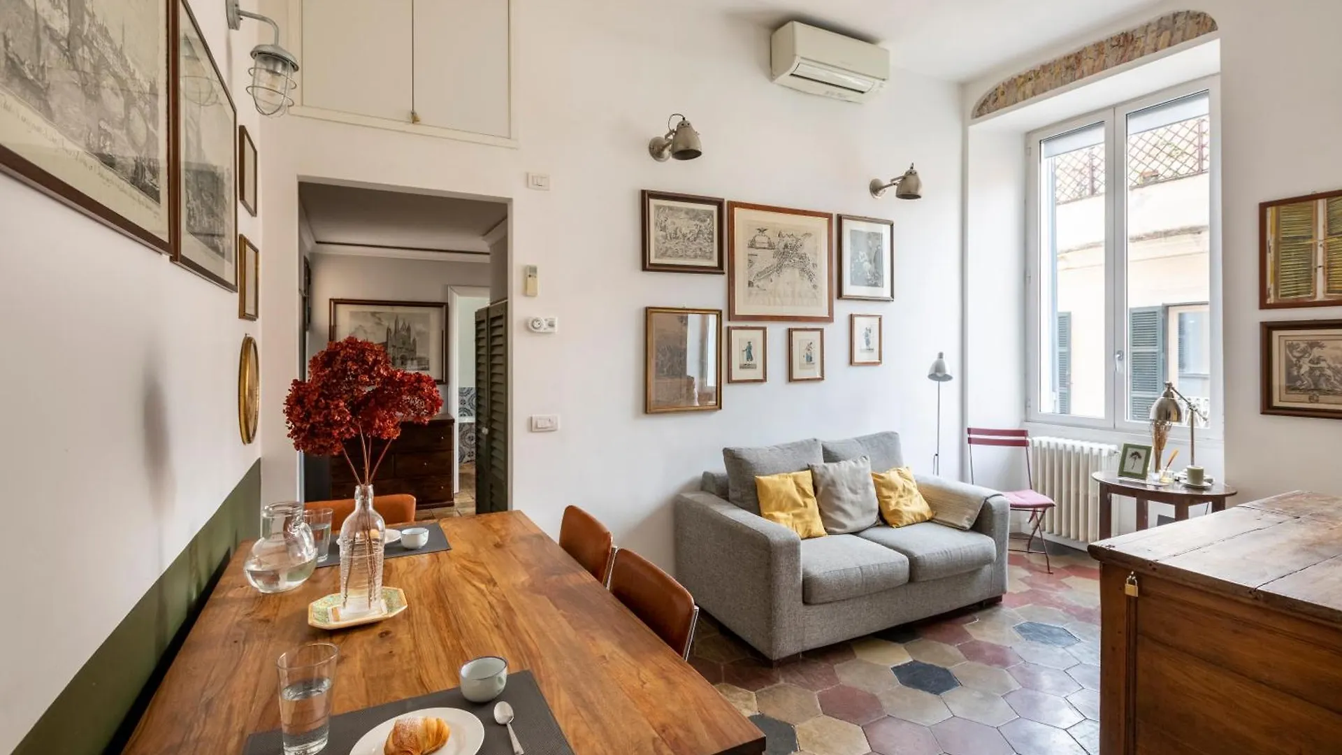 Colosseo Apartment- Heart Of Rione Monti location